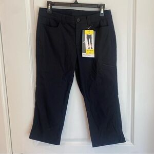 NWT Eddie Bauer Black Rainier Hiking / Outdoor Capris - Size 6